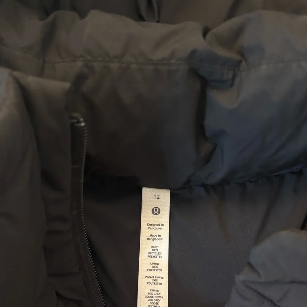 Lululemon Wunder Puff Cropped Vest / Size 12 / Black - Picture 3 of 4